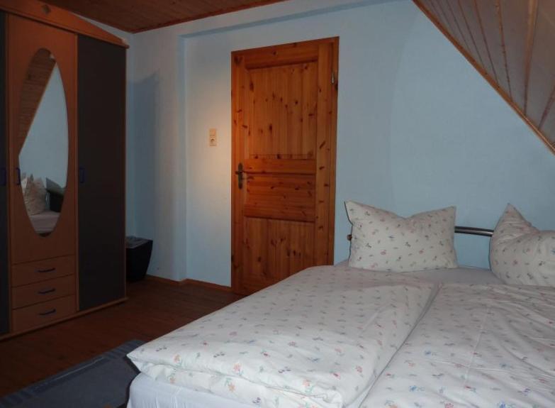 Landgasthaus Am Frauenstein Hotel Hinterweidenthal Quarto foto